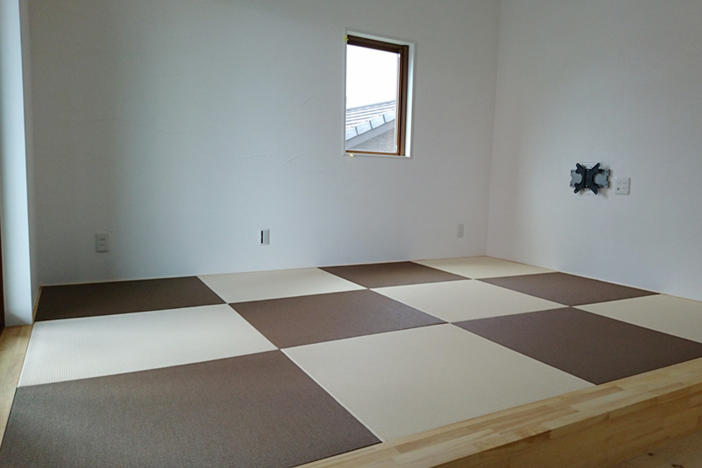 １段上がった和紙畳の寝室